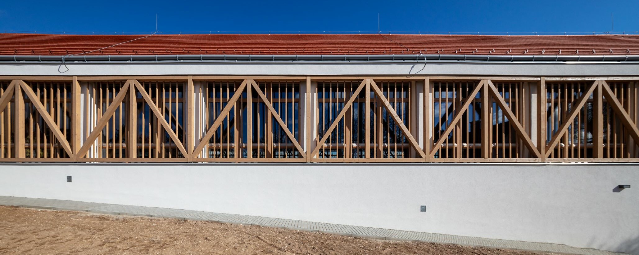 Malomvölgyi általános iskola bővítése és tornaterem építése, Felsőörs